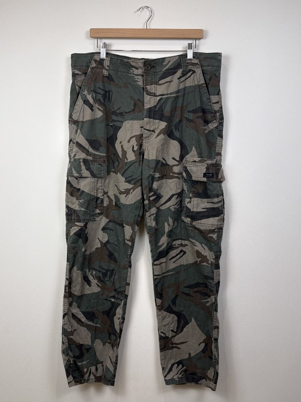 Wrangler Mens Green Camo Cargo Pants Relaxed Fit Stretch Cotton Utility 38 x 32